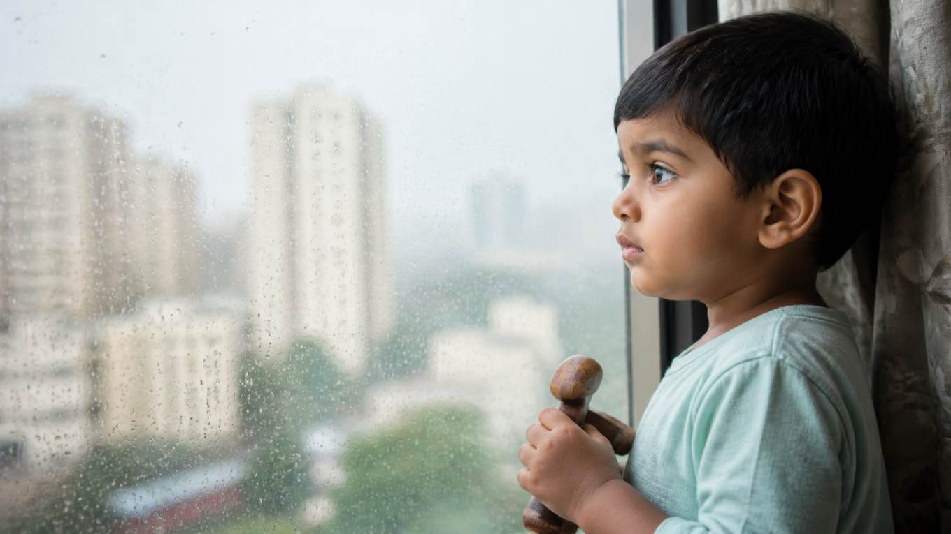 बाळाला सर्दी-खोकला: घरी काय चालते, आजीचे उपाय किती खरे