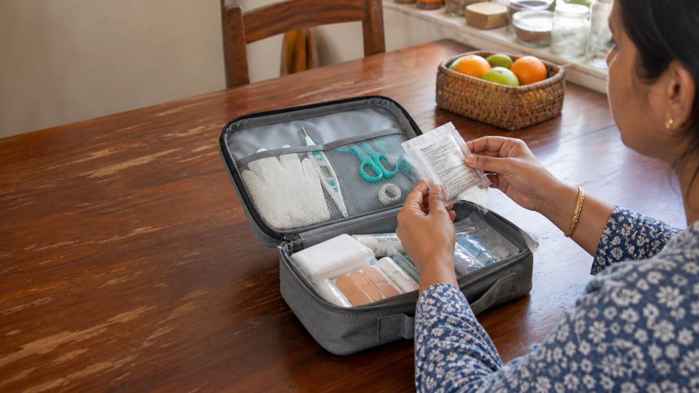 First aid every parent should know: choking, burns, falls and fits