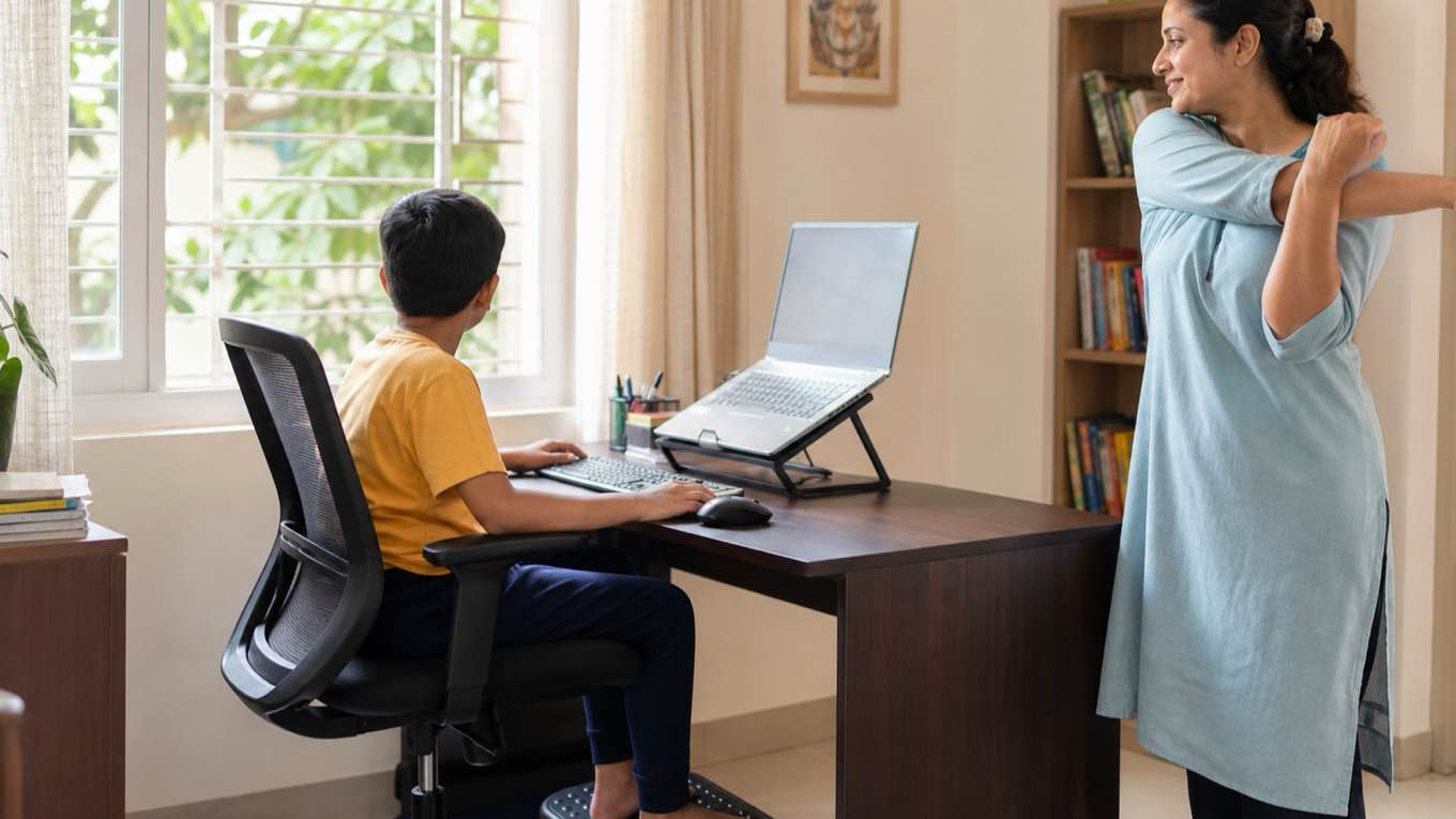 Screen posture, eye strain and movement breaks for children